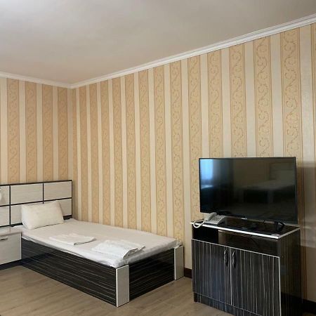 Hotel "Aishadeluxe" 타라즈 외부 사진