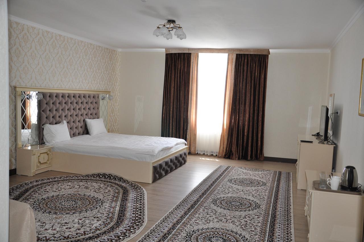 Hotel "Aishadeluxe" 타라즈 외부 사진