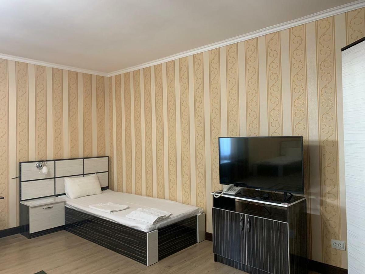 Hotel "Aishadeluxe" 타라즈 외부 사진