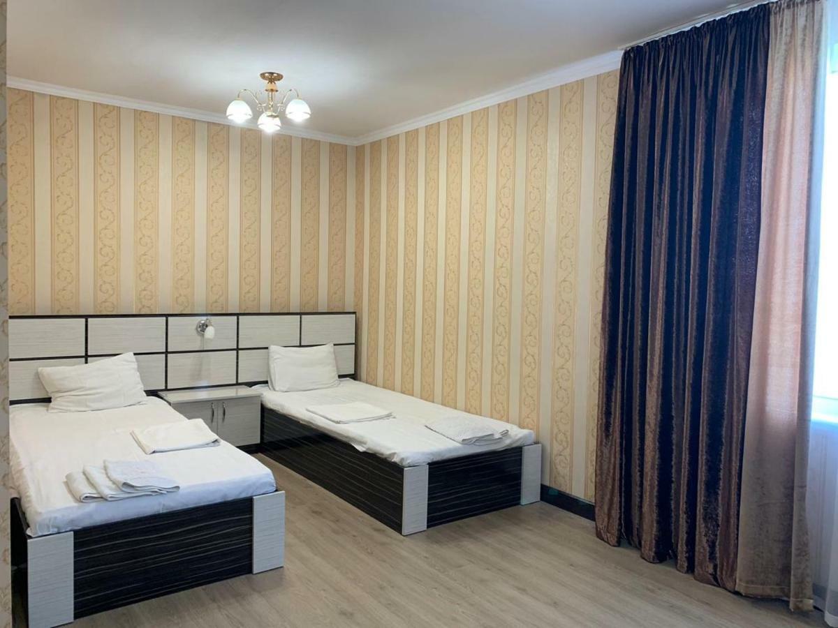 Hotel "Aishadeluxe" 타라즈 외부 사진